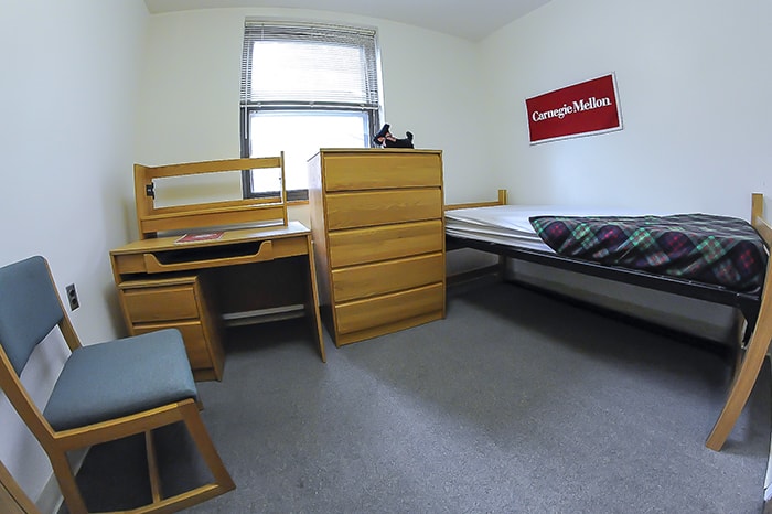 McGill House Semi-Suite Single - bed, dresser, desk chair and window